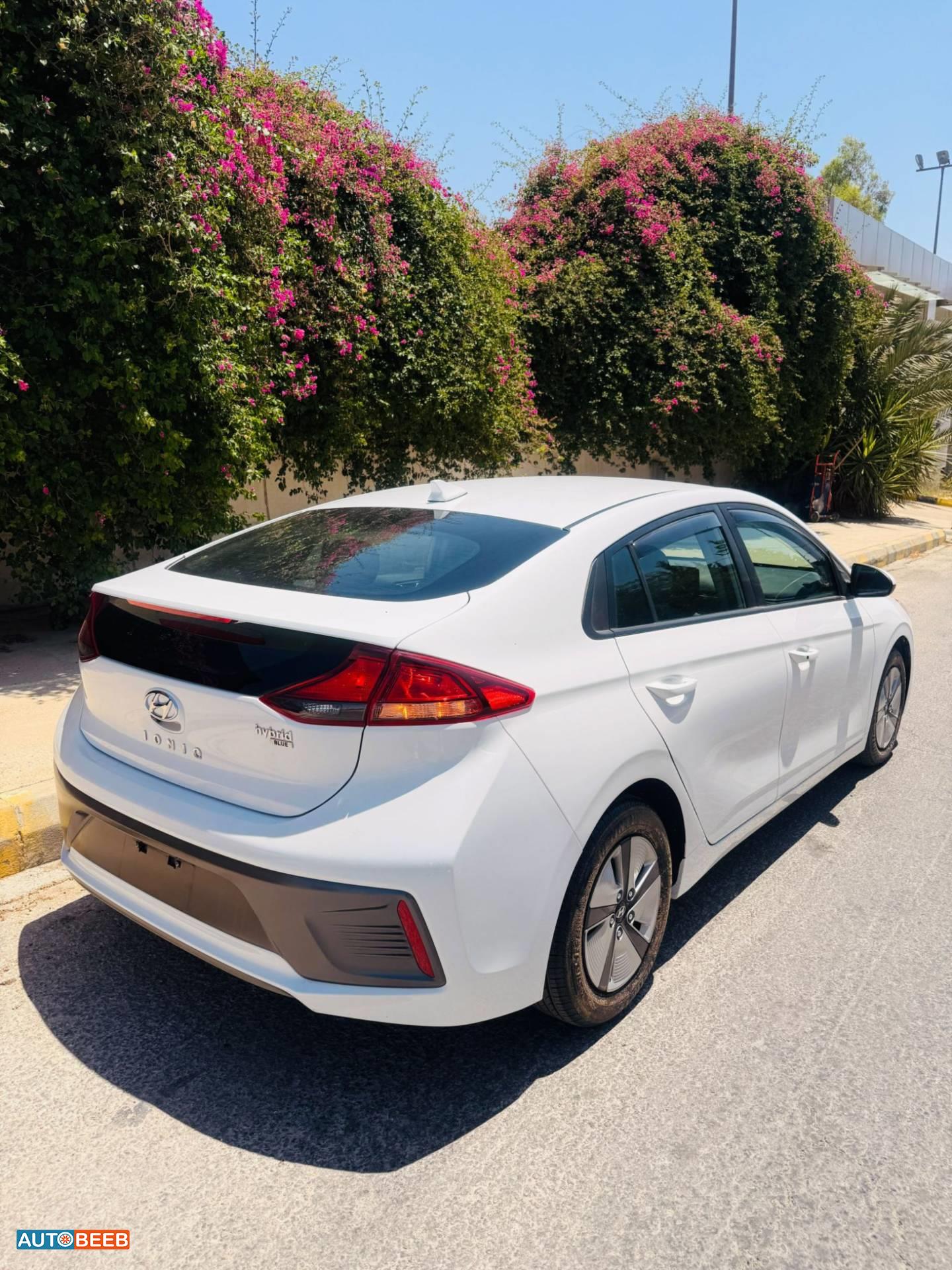 Hyundai Ioniq 2021