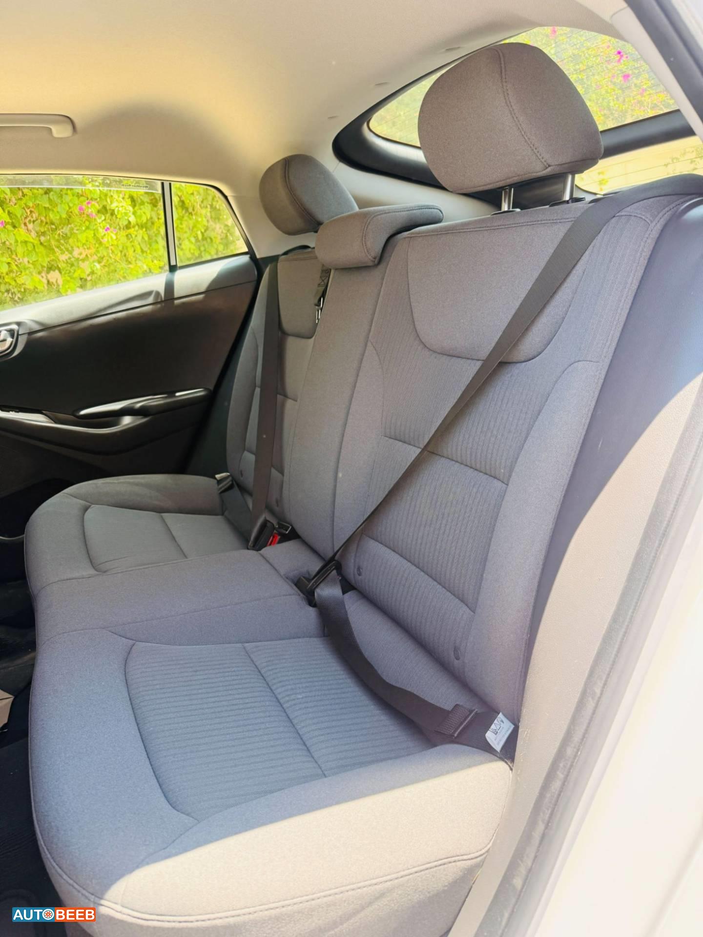 Hyundai Ioniq 2021