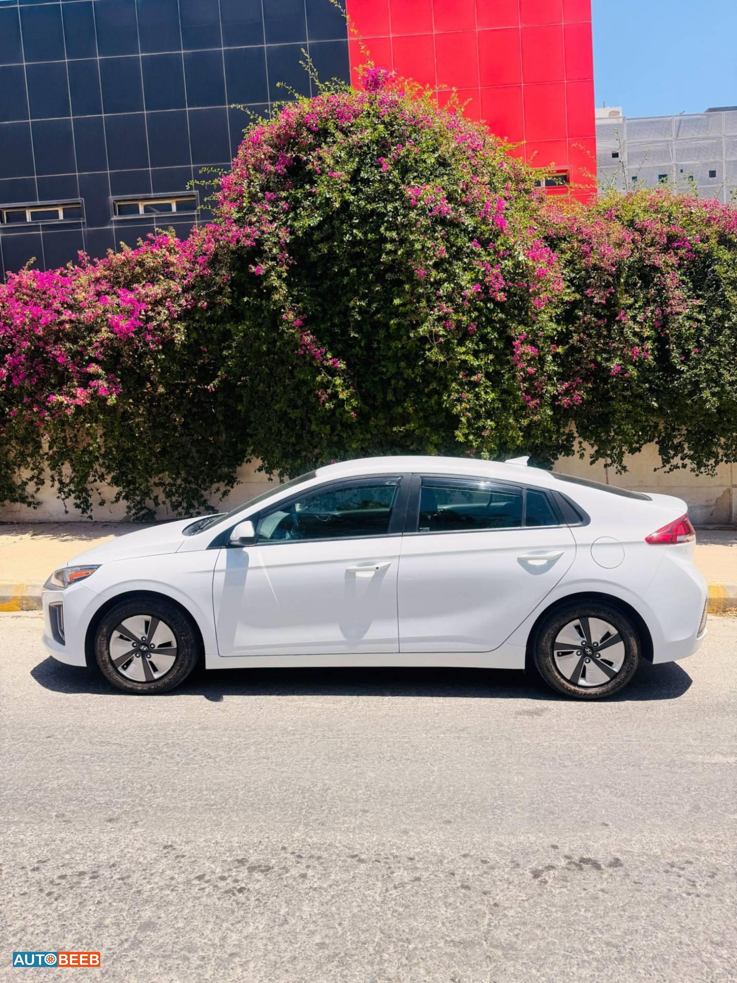 Hyundai Ioniq 2021