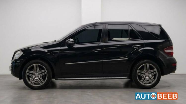 Mercedes Benz ML500 2005