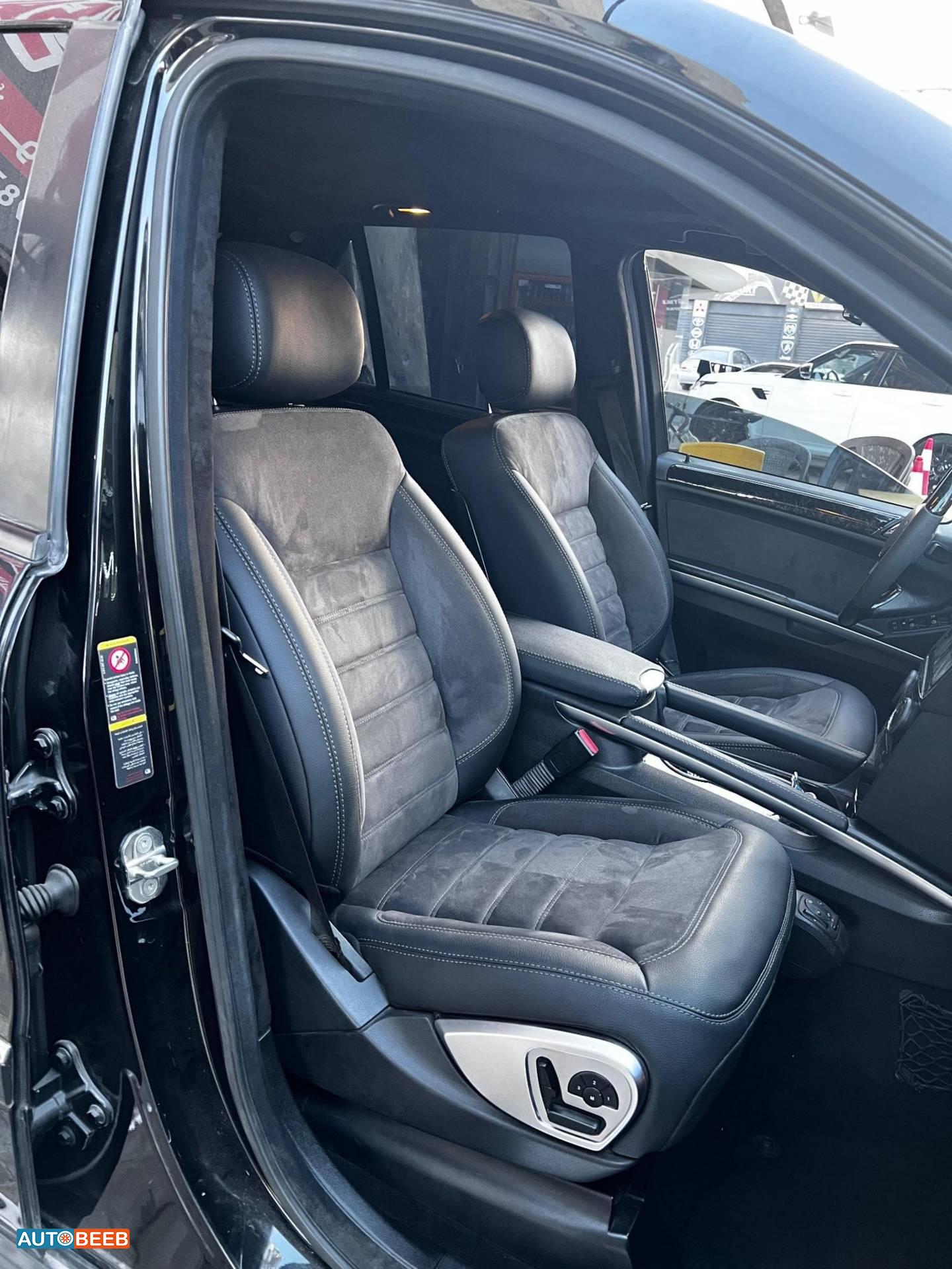 Mercedes Benz ML500 2005
