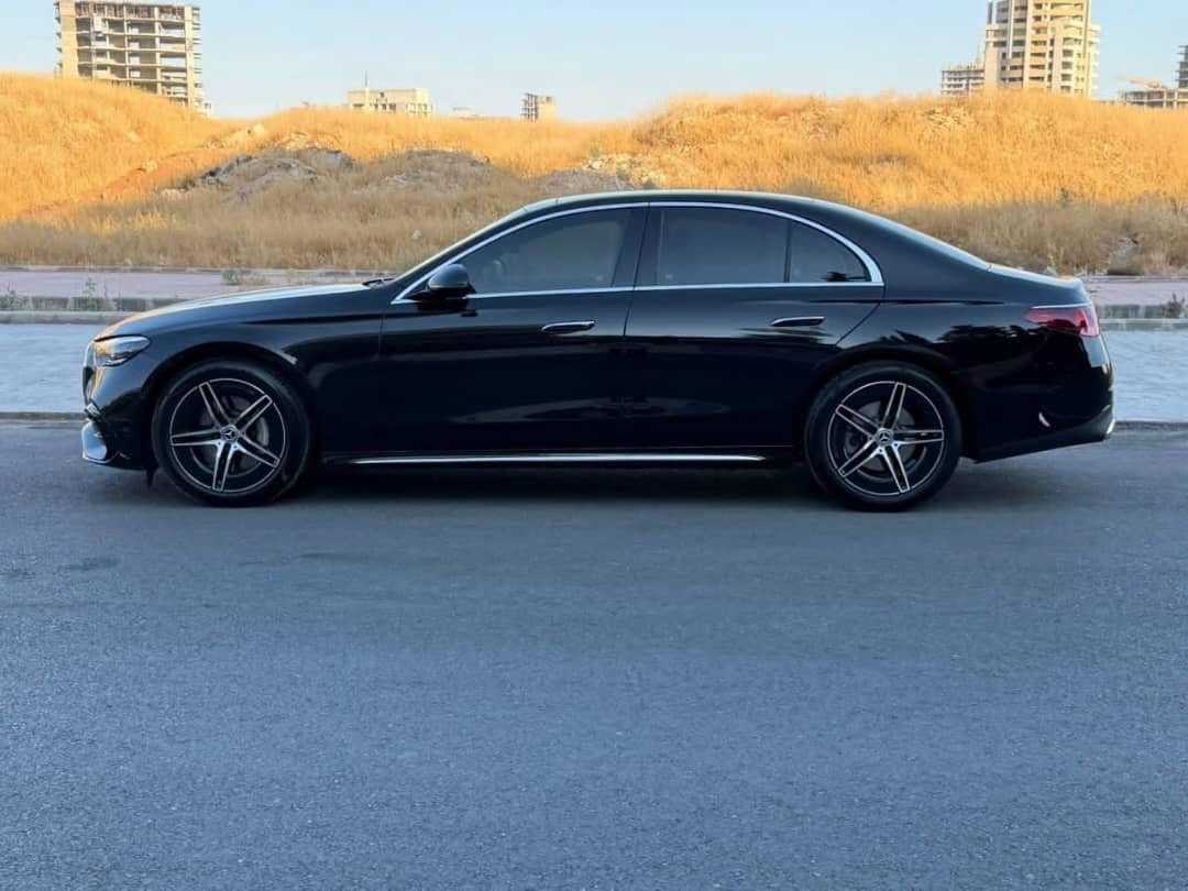 Mercedes Benz E300 2026