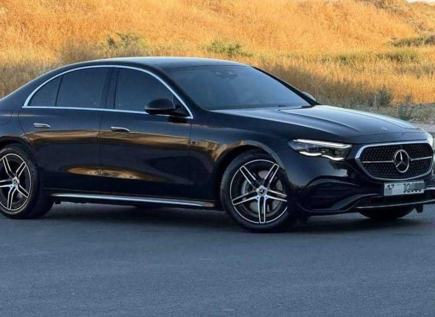 Mercedes Benz E300 2026