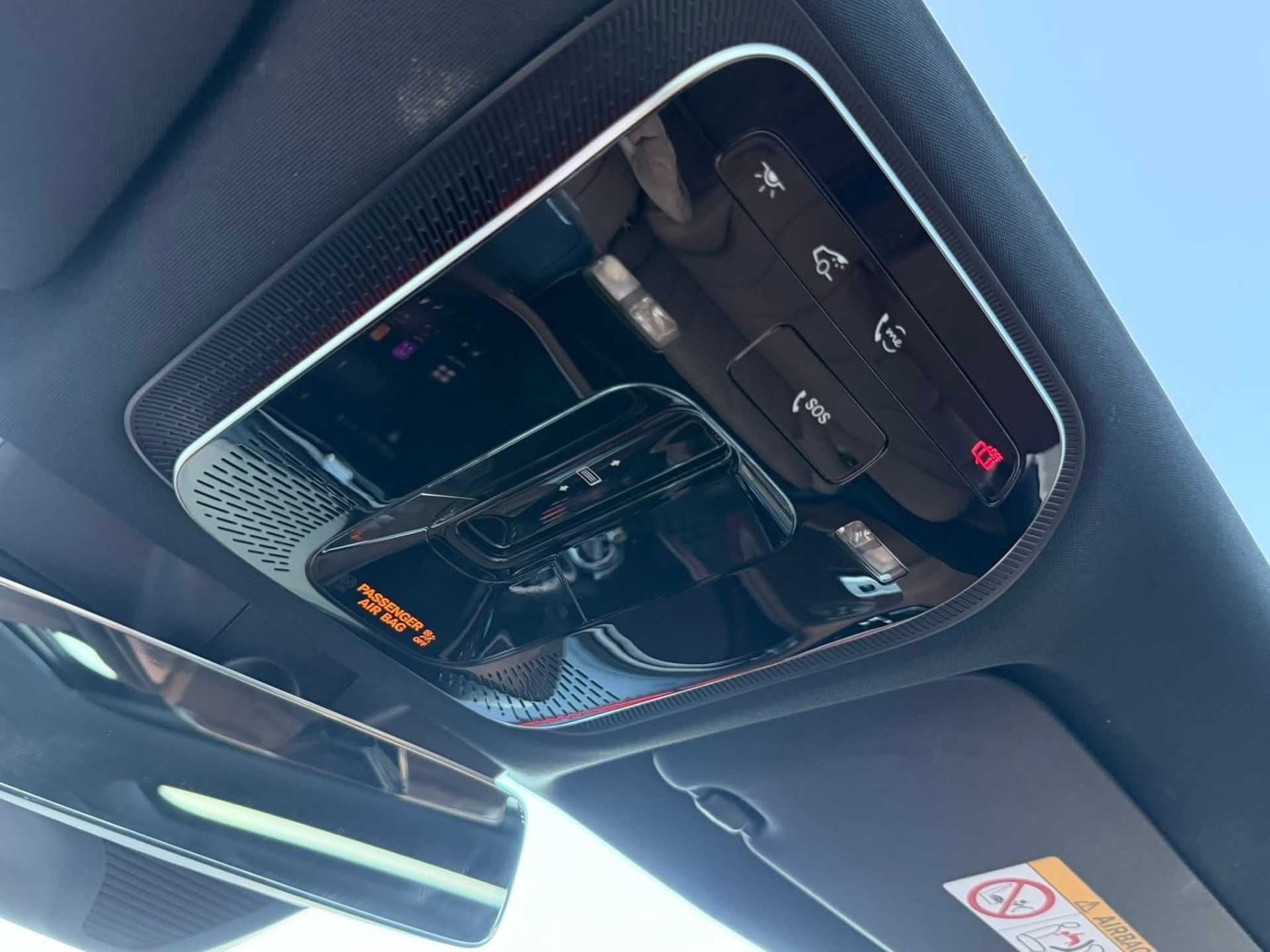 Mercedes Benz E300 2026