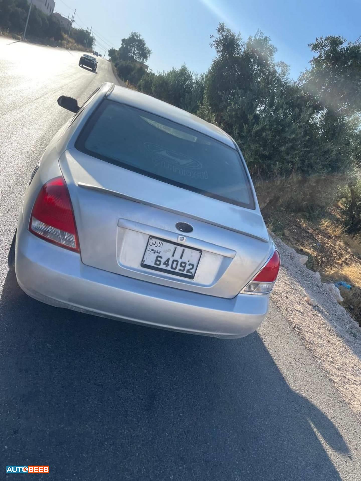 Hyundai  2000