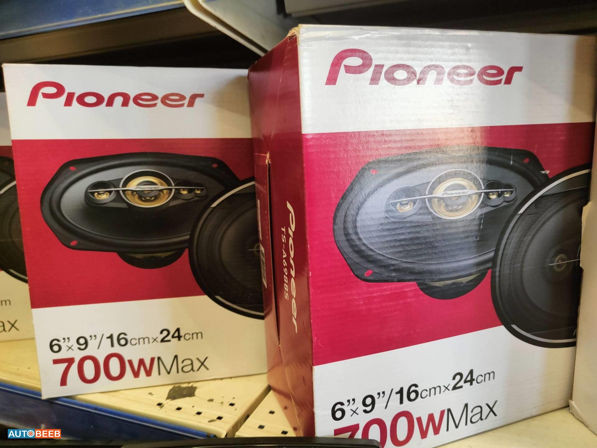 سماعات بايونير 700w
