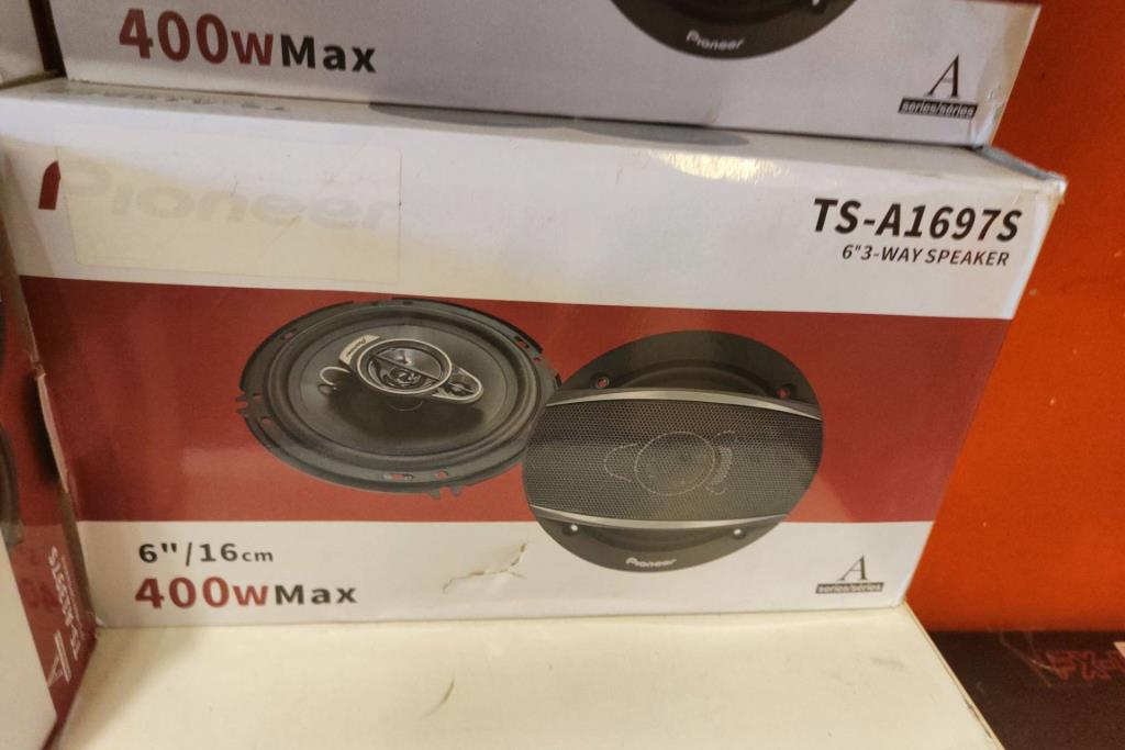 سماعات بايونير 400w