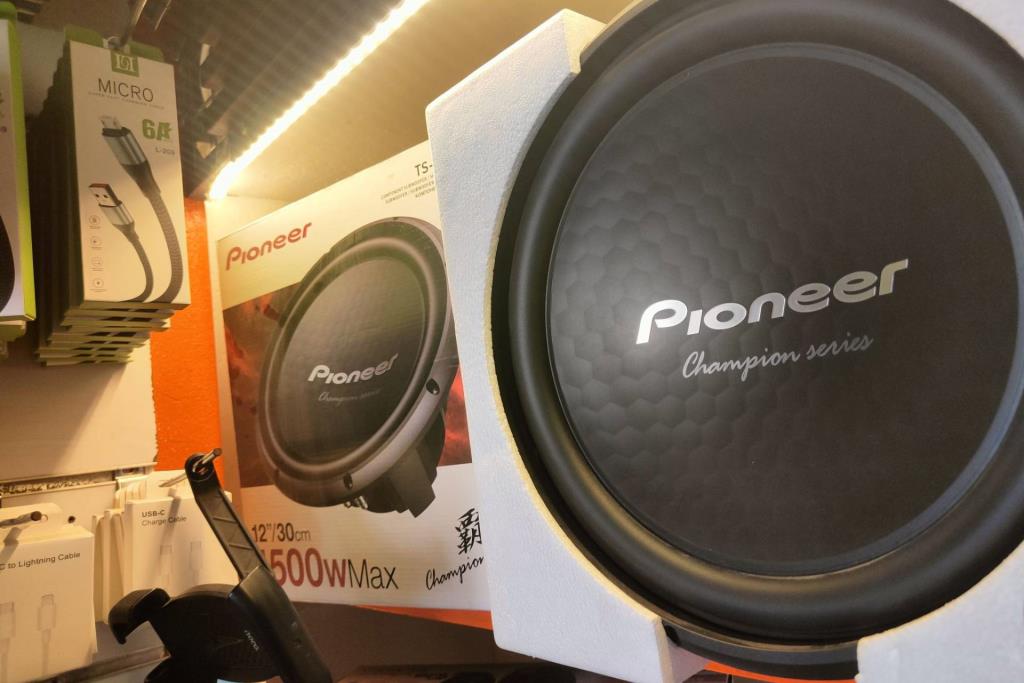  Speakers  