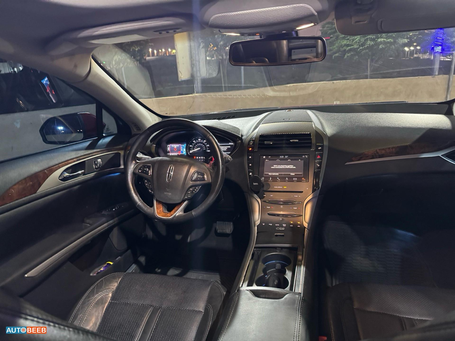 Lincoln MKZ 2014
