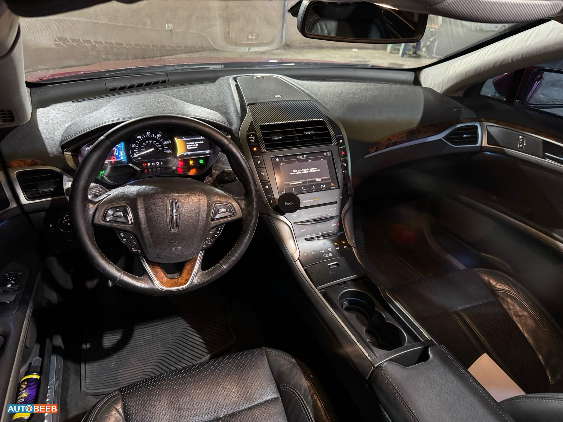Lincoln MKZ 2014