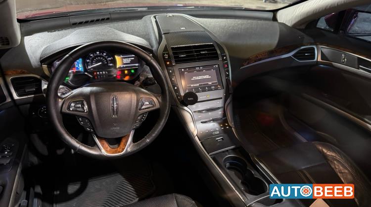 Lincoln MKZ 2014