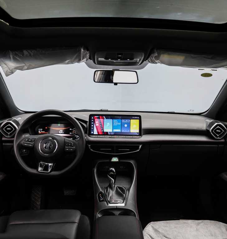 ام جي MG5 2025