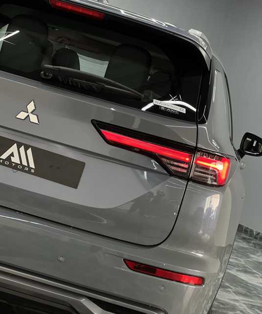 Mitsubishi Outlander 2025