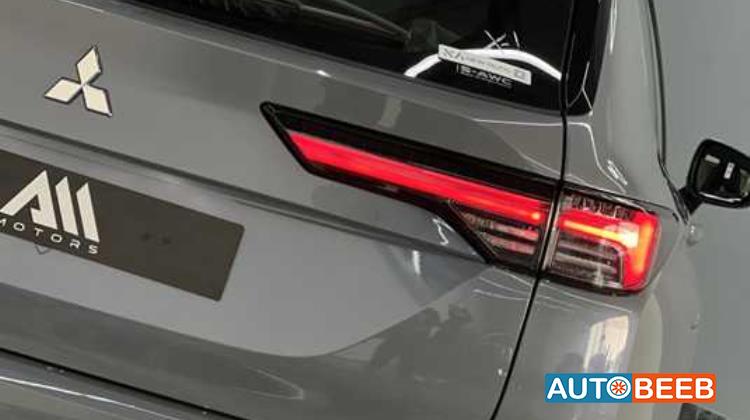 Mitsubishi Outlander 2025