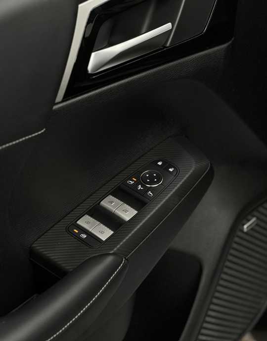 Mitsubishi Outlander 2025