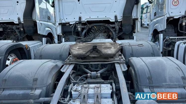 Tractor Unit Mercedes Benz 2017
