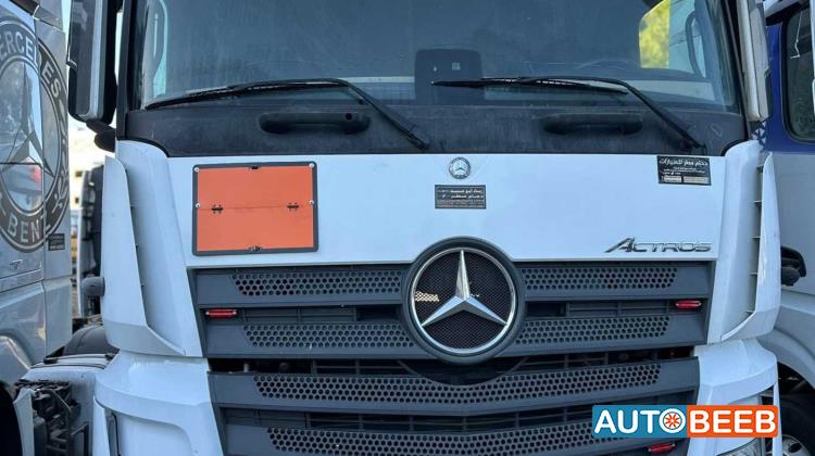 Tractor Unit Mercedes Benz 2017