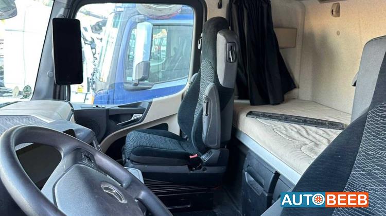 Tractor Unit Mercedes Benz 2020