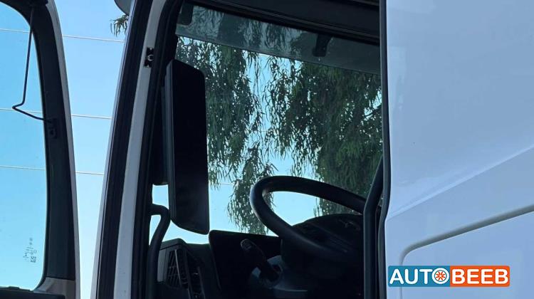 Tractor Unit Mercedes Benz 2020