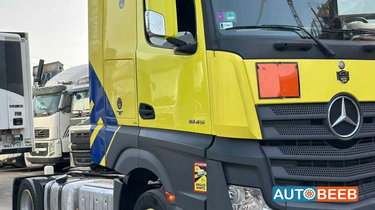 Tractor Unit Mercedes Benz 2017