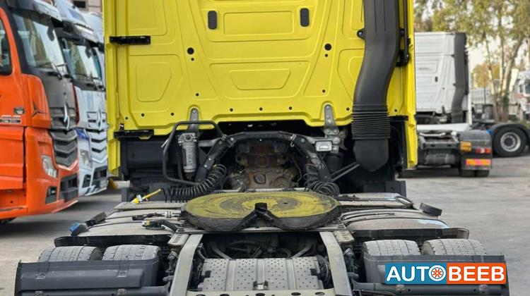 Tractor Unit Mercedes Benz 2017