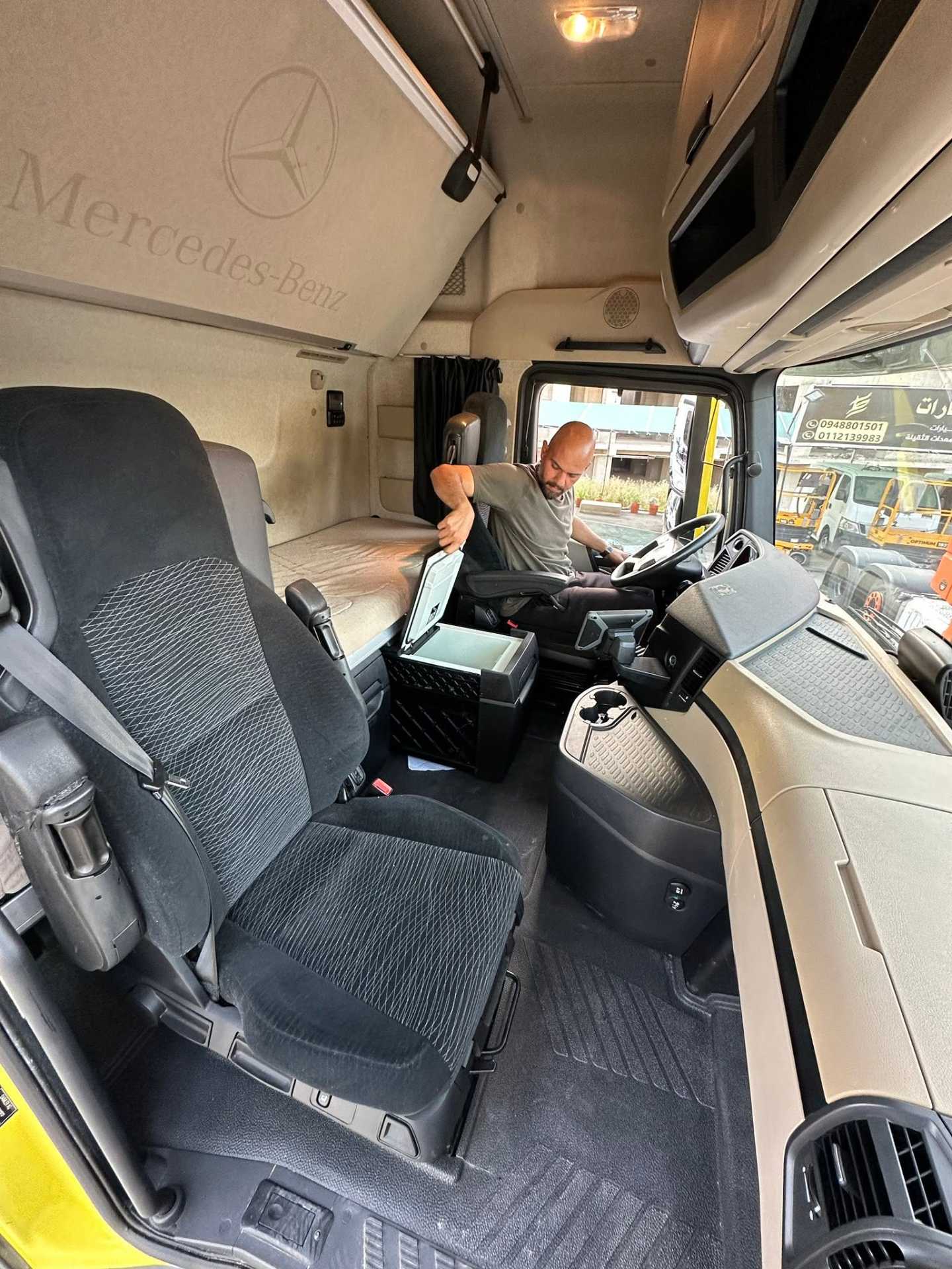 Tractor Unit Mercedes Benz 2017
