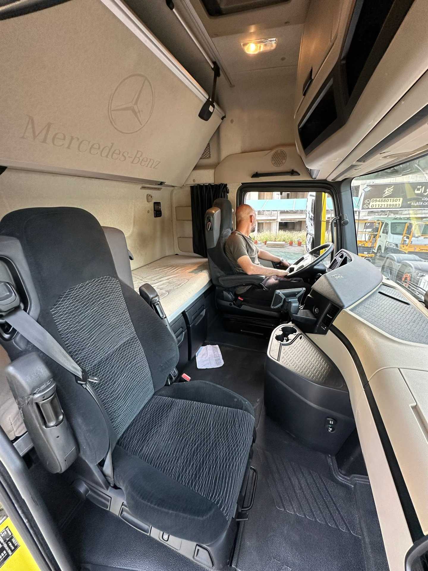 Tractor Unit Mercedes Benz 2017