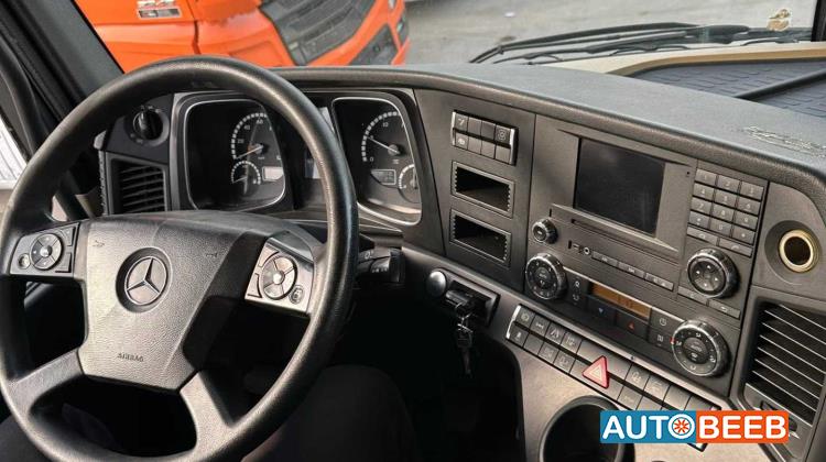 Tractor Unit Mercedes Benz 2017