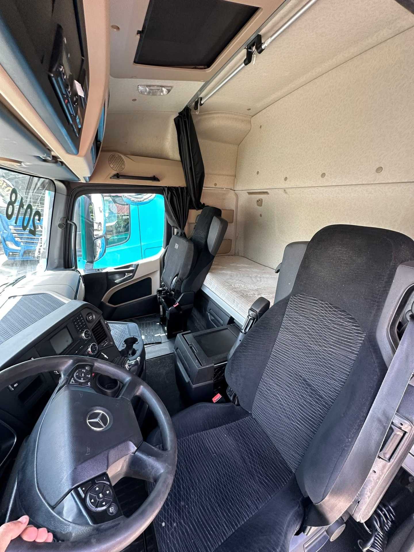 Tractor Unit Mercedes Benz 2018