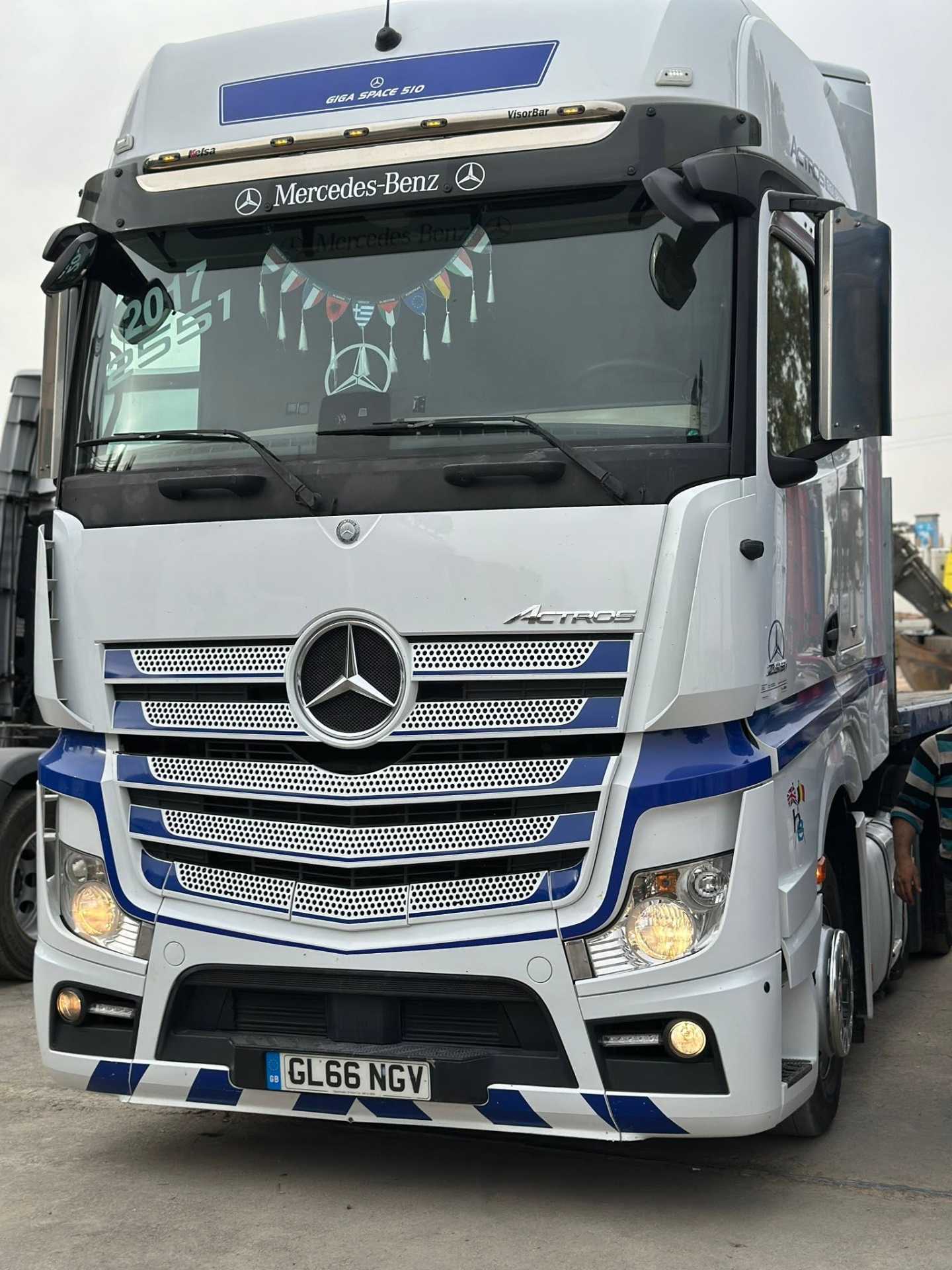 Tractor Unit Mercedes Benz 2017