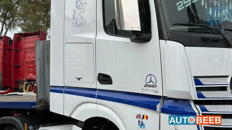 Tractor Unit Mercedes Benz 2017