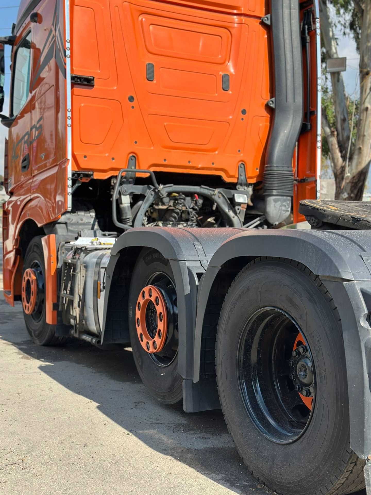 Tractor Unit Mercedes Benz 2016