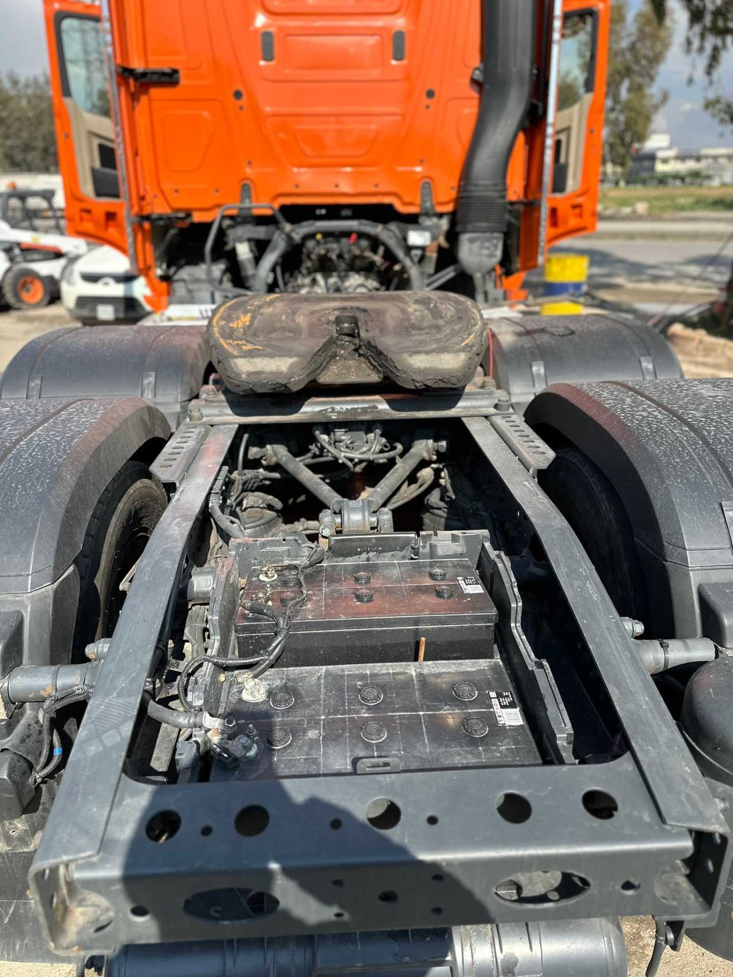 Tractor Unit Mercedes Benz 2016