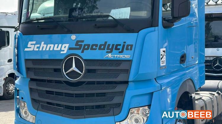Tractor Unit Mercedes Benz 2017