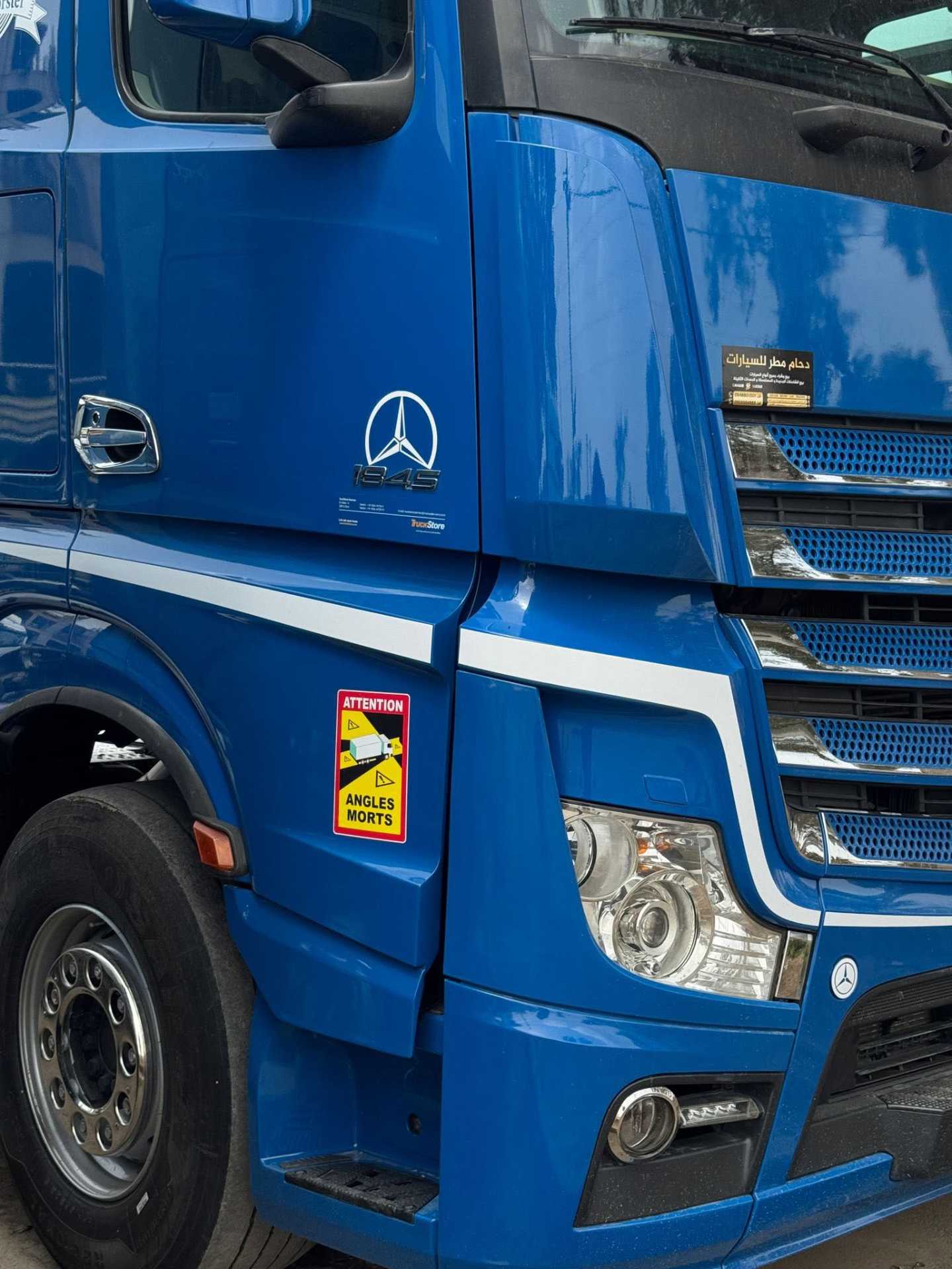 Tractor Unit Mercedes Benz 2016