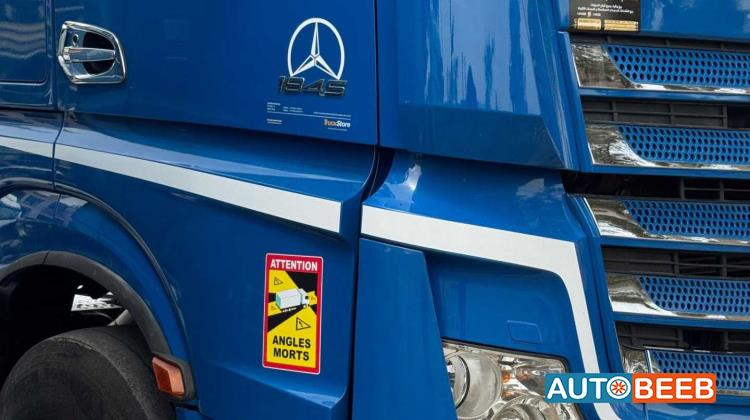 Tractor Unit Mercedes Benz 2016