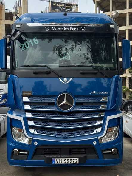 Tractor Unit Mercedes Benz 2016