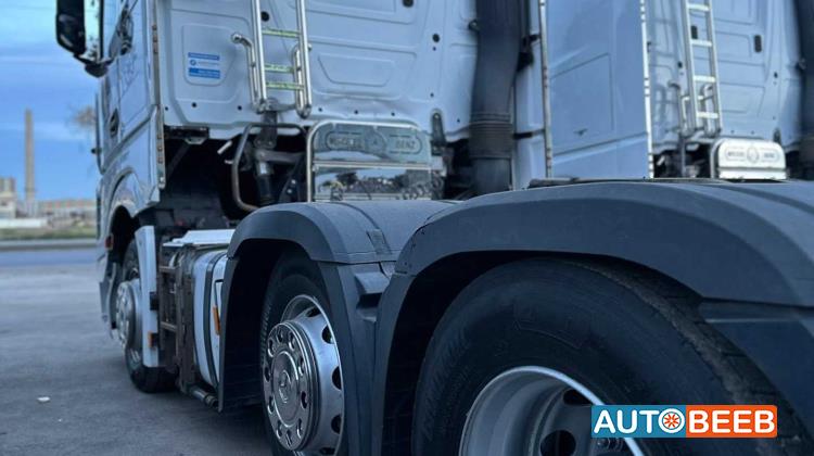 Tractor Unit Mercedes Benz 2018