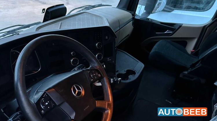 Tractor Unit Mercedes Benz 2018