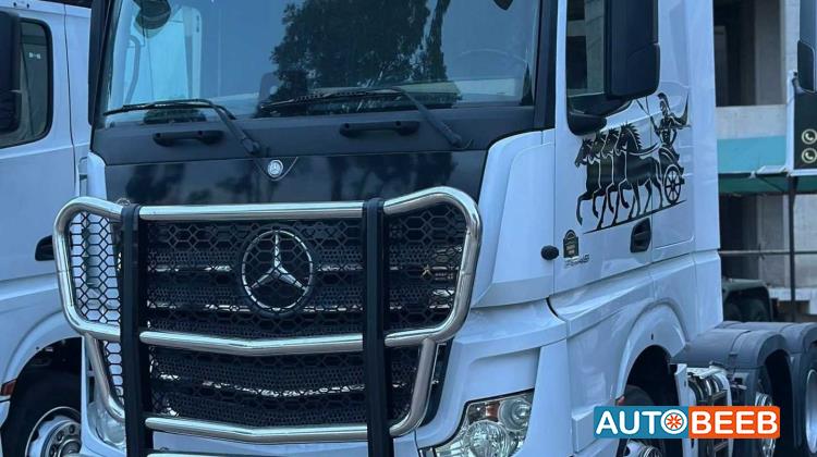 Tractor Unit Mercedes Benz 2018