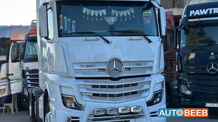 Tractor Unit Mercedes Benz 2019
