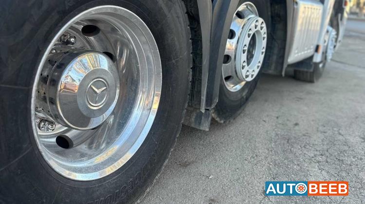 Tractor Unit Mercedes Benz 2019