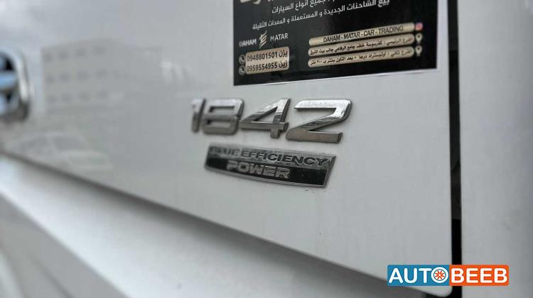 Flatbed Mercedes Benz 2016