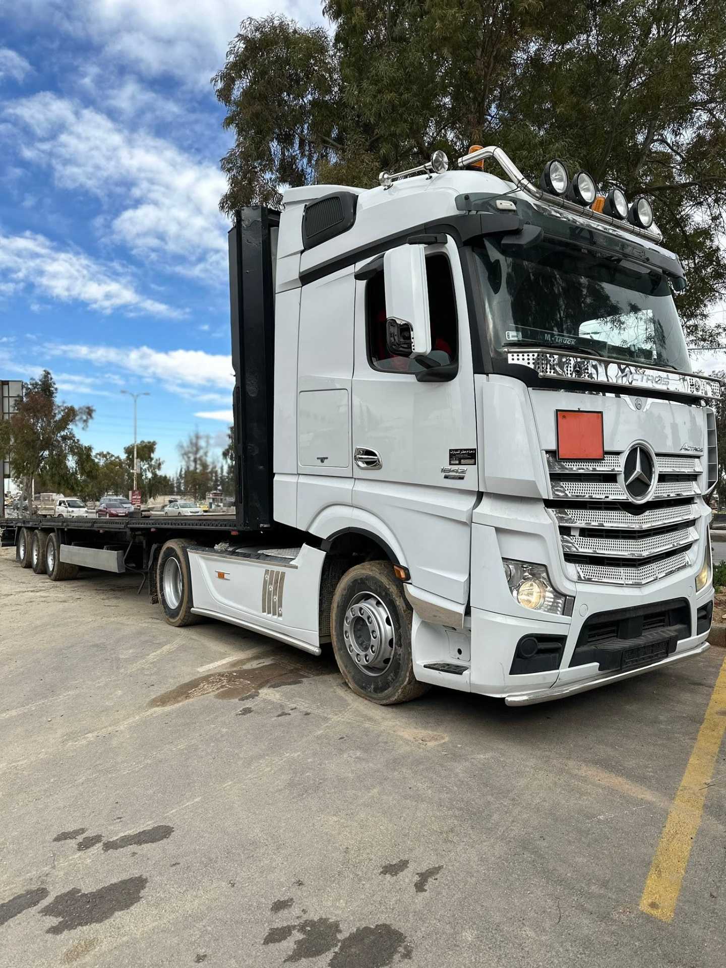 Flatbed Mercedes Benz 2016