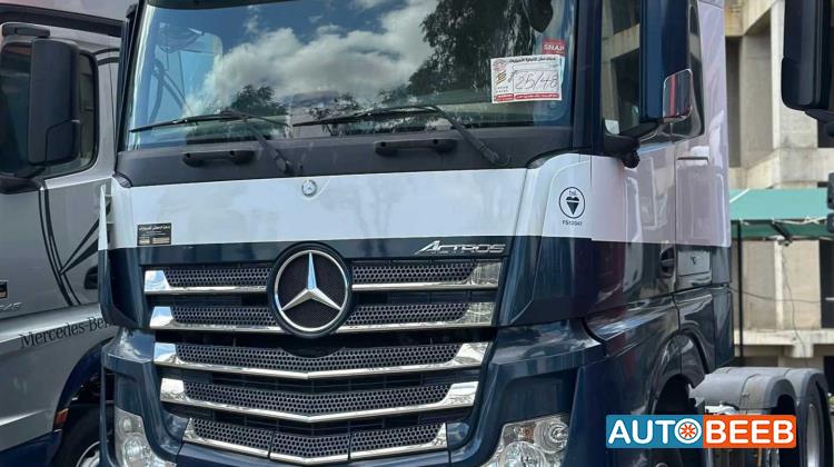 Tractor Unit Mercedes Benz 2017
