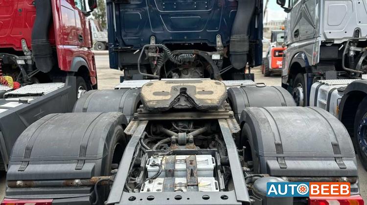 Tractor Unit Mercedes Benz 2017