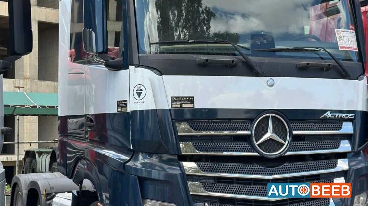 Tractor Unit Mercedes Benz 2017