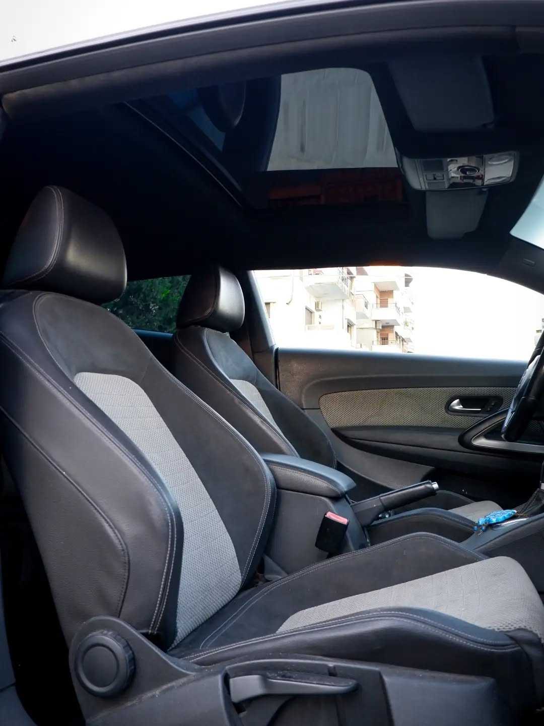 Volkswagen Scirocco 2011