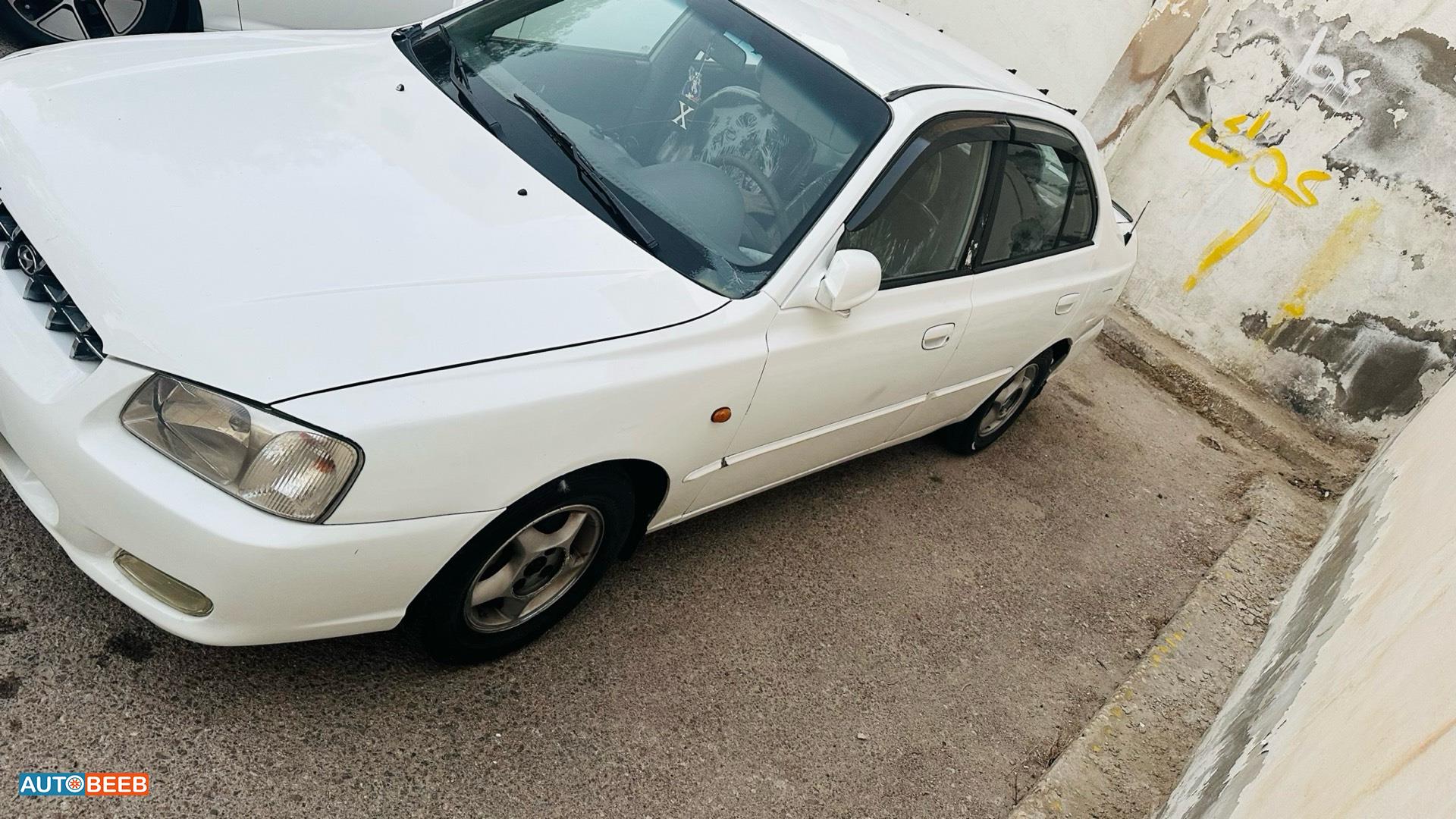 Hyundai Verna 2000