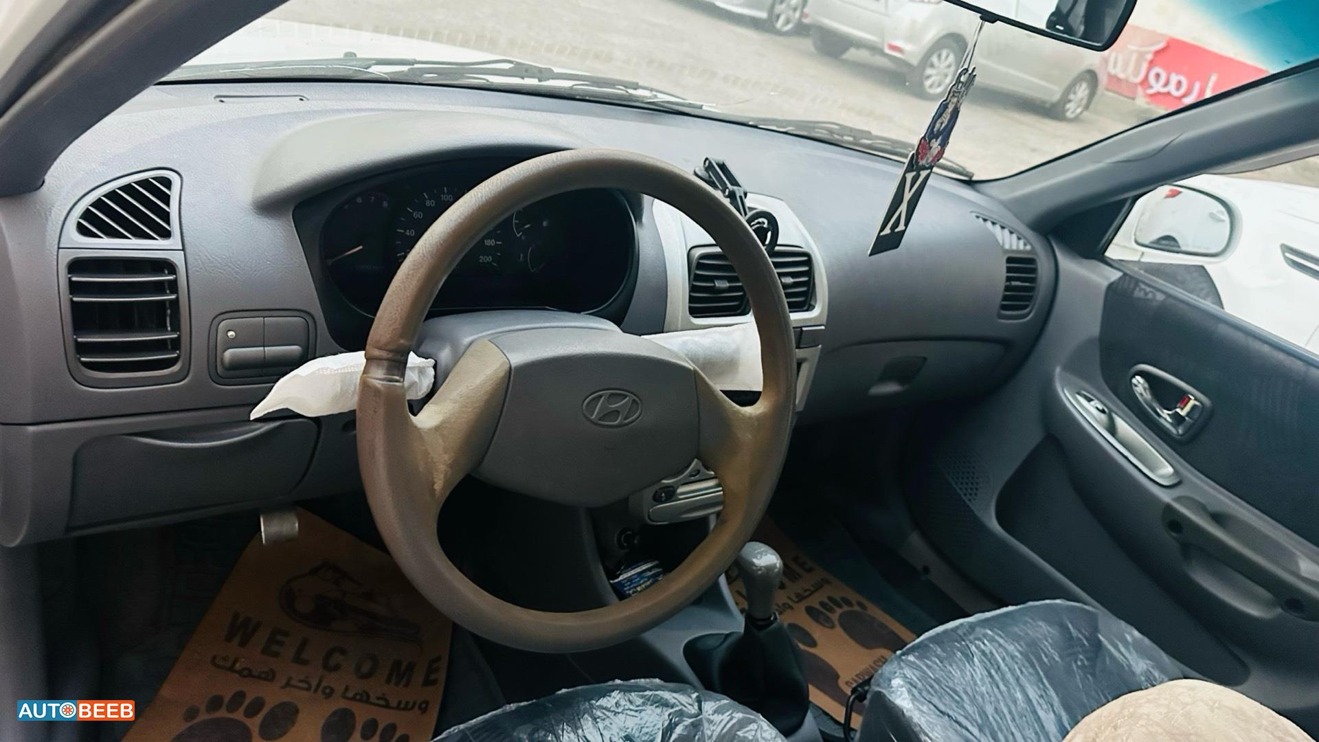 Hyundai Verna 2000